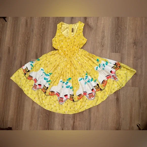Pinup Couture Yellow Floral Dress - Picture 3 of 5